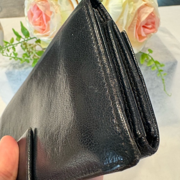 Authentic Gucci wallet - Picture 12 of 12